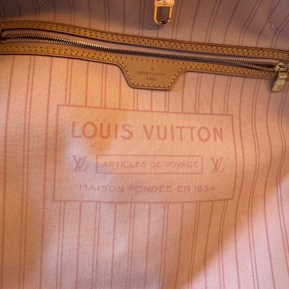 Louis Vuitton Never Full - Picture 2 of 4